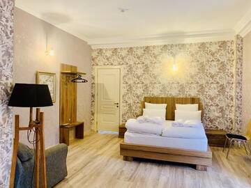 Фото номера Большой двухместный номер с 1 кроватью Отель Wald Hotel Lagodekhi Rooms г. Лагодехи 5