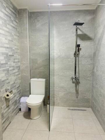 Фото номера Большой двухместный номер с 1 кроватью Отель Wald Hotel Lagodekhi Rooms г. Лагодехи 2