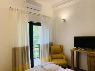 Фото номера Большой двухместный номер с 1 кроватью Отель Wald Hotel Lagodekhi Rooms г. Лагодехи 12